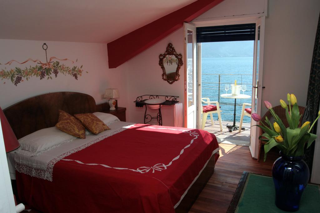 Villa Residence La Limonaia Гарньяно Номер фото